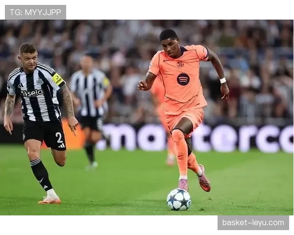 拉什福德关键表现助力球队抢分 状态回升成关注焦点