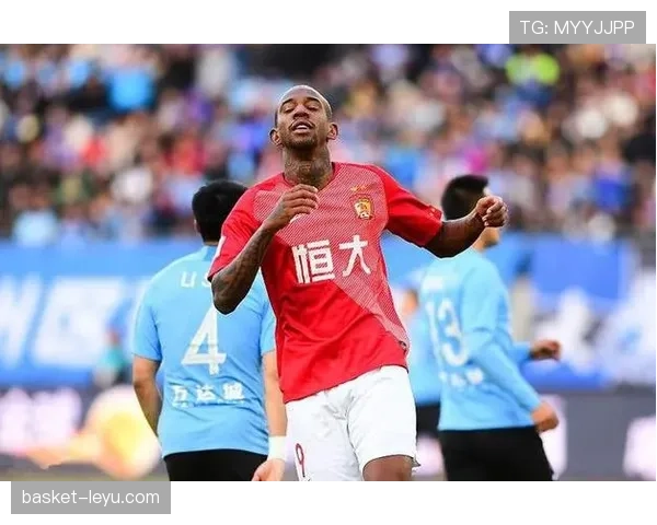 奥地利球员鲍姆加特纳状态回暖，迎来职业生涯新里程碑