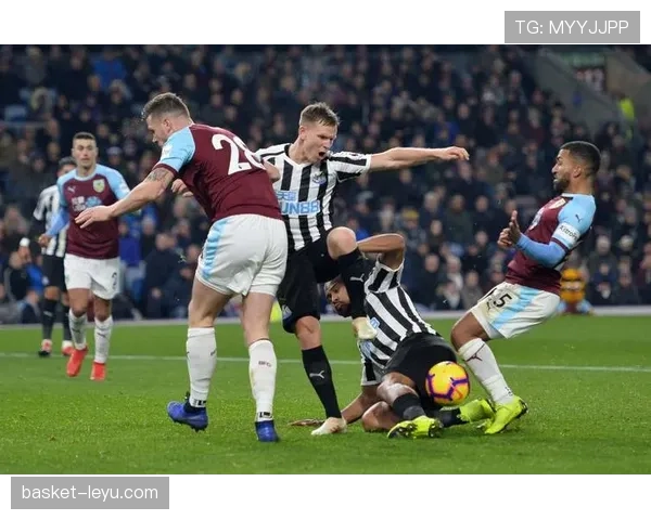 波普闪耀英超，纽卡斯尔联逆转取胜表现抢眼