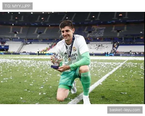 库尔图瓦：切尔西双英超冠军到世界级门神的稳固确立