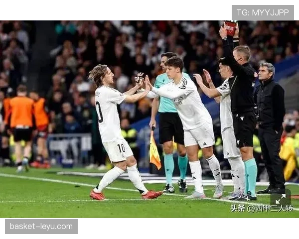 巴尔韦德接棒莫德里奇、克罗斯：中场代际交接解析